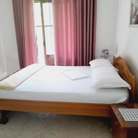 Vila Aliaj Luxury Apartment With 2 Rooms With Private Wonderful Terrace Durrës Zewnętrze zdjęcie