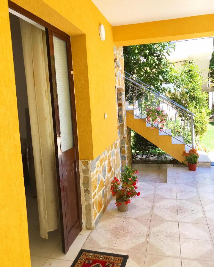 Vila Aliaj Luxury Apartment With 2 Rooms With Private Wonderful Terrace Durrës Zewnętrze zdjęcie