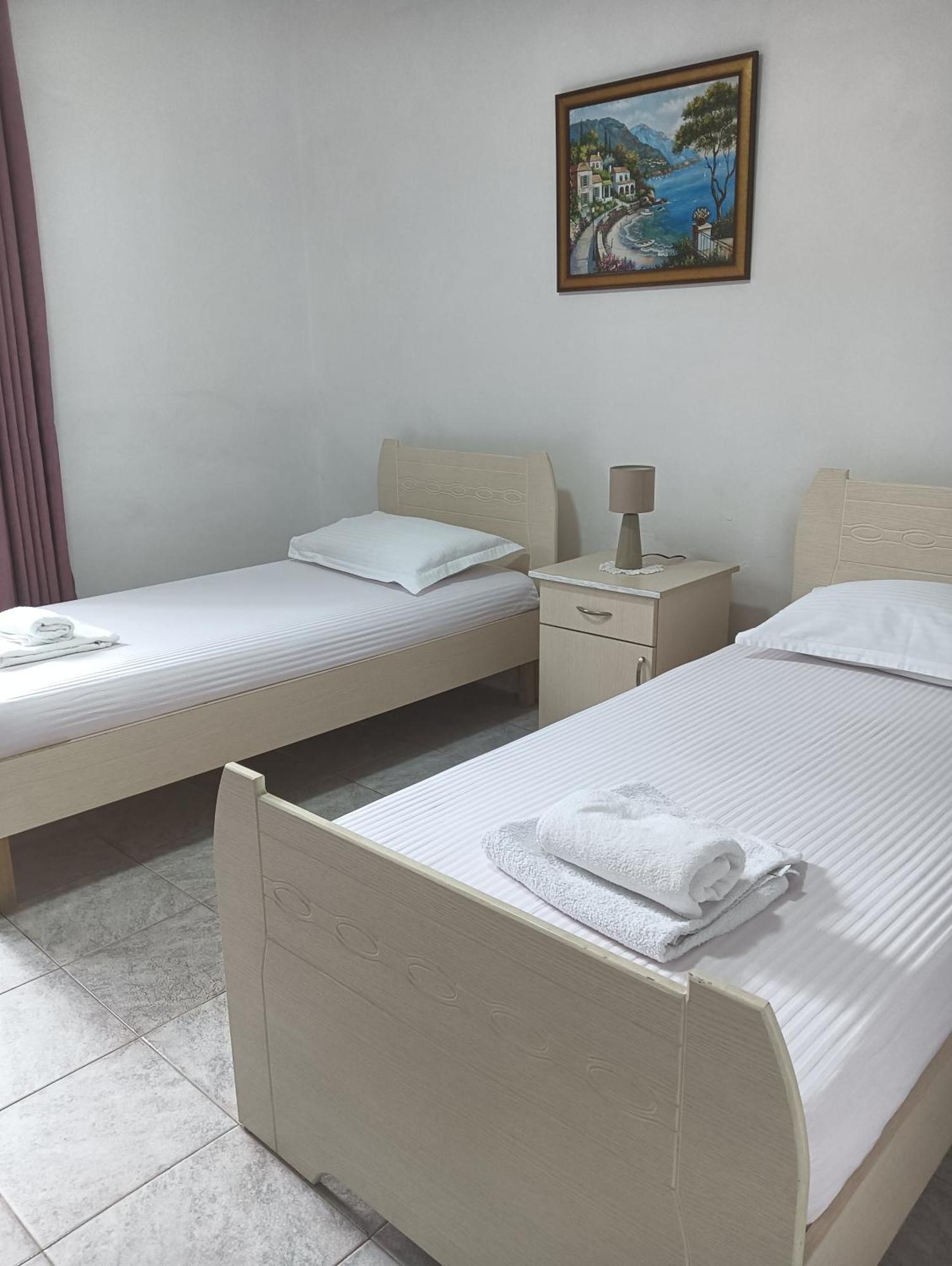 Vila Aliaj Luxury Apartment With 2 Rooms With Private Wonderful Terrace Durrës Zewnętrze zdjęcie