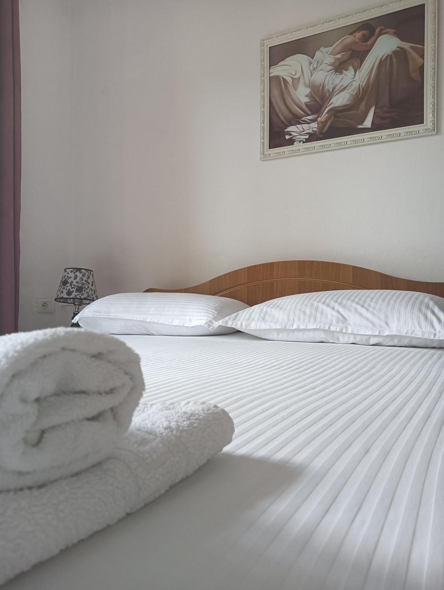 Vila Aliaj Luxury Apartment With 2 Rooms With Private Wonderful Terrace Durrës Zewnętrze zdjęcie