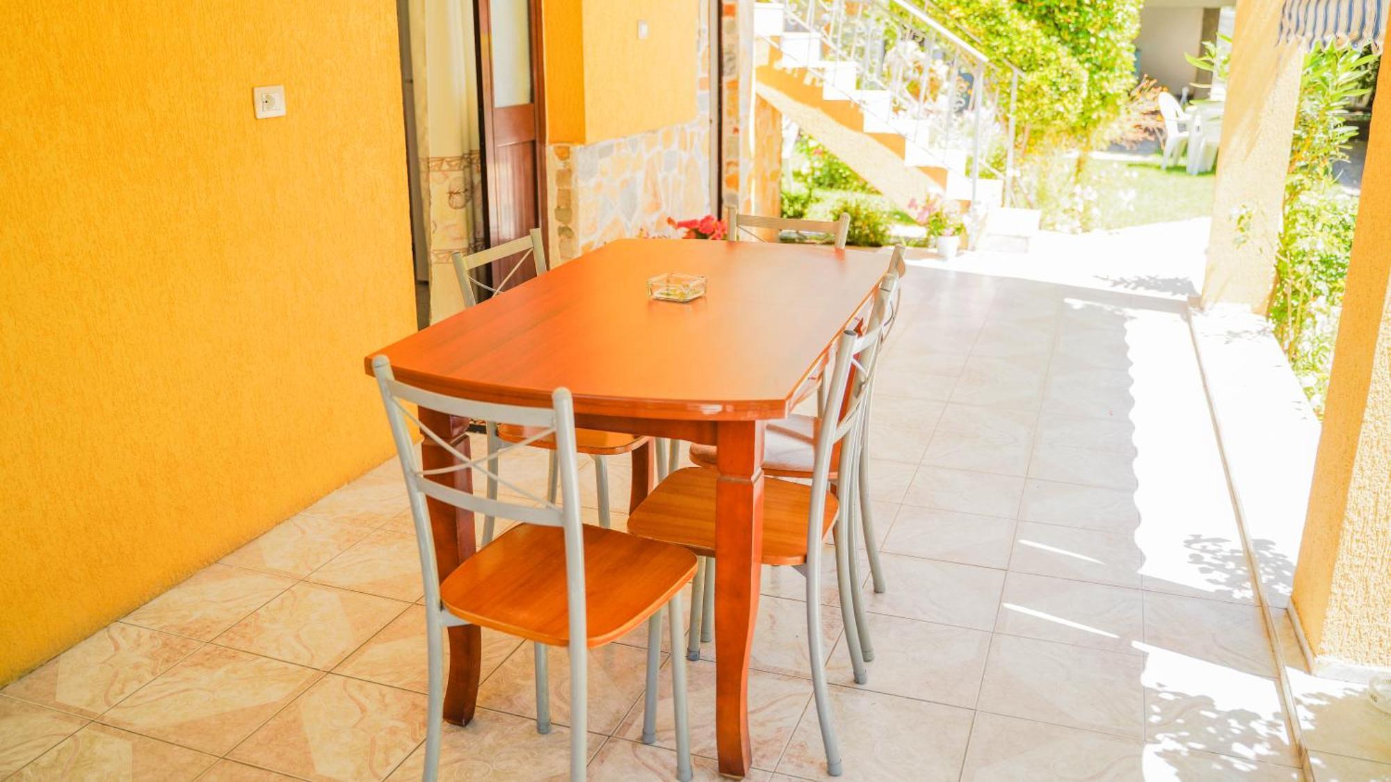 Vila Aliaj Luxury Apartment With 2 Rooms With Private Wonderful Terrace Durrës Zewnętrze zdjęcie