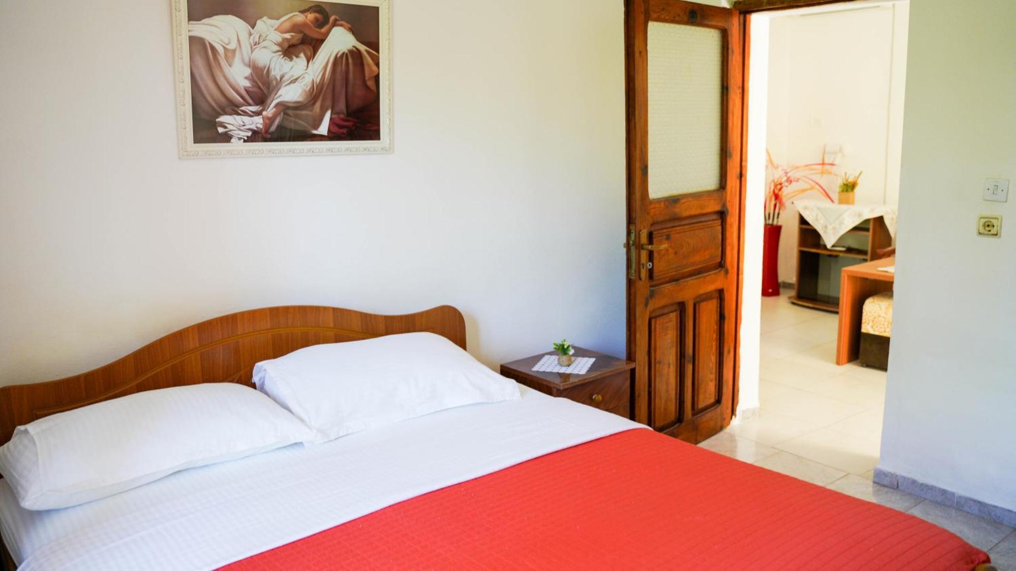 Vila Aliaj Luxury Apartment With 2 Rooms With Private Wonderful Terrace Durrës Zewnętrze zdjęcie